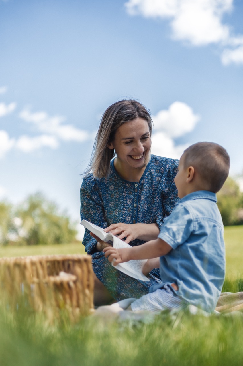 A snapshot from a family photoshoot, crafted by Sprobuj Digital Agency for Kate Semeniuk, enhancing her brand's personal touch and fostering deeper connections with her audience.
