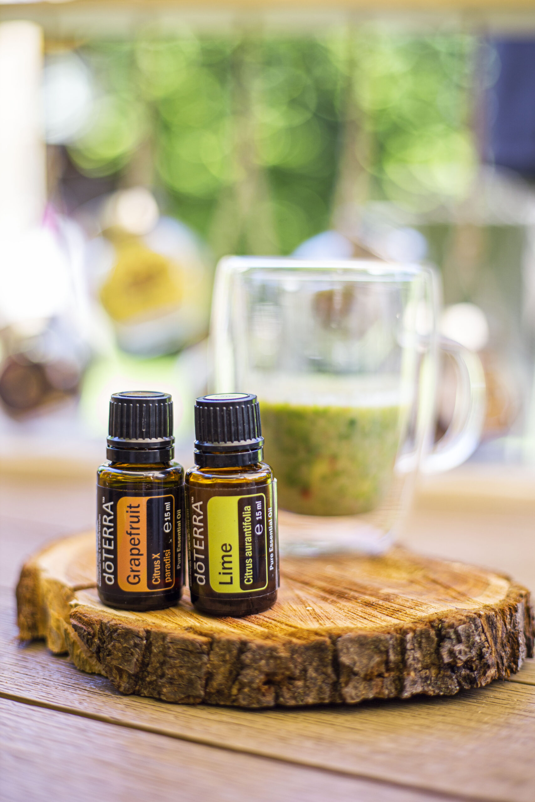 A captured moment from a photoshoot for Sonia Kozub-Skalska by Sprobuj Digital Agency, aimed at captivating her audience, building trust, and showcasing her inspiring journey of success with dōTERRA.