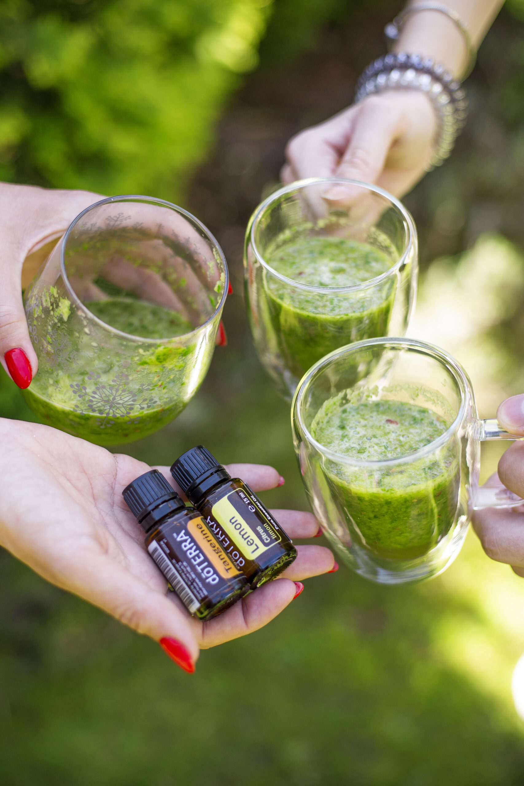 A captured moment from a photoshoot for Sonia Kozub-Skalska by Sprobuj Digital Agency, aimed at captivating her audience, building trust, and showcasing her inspiring journey of success with dōTERRA.
